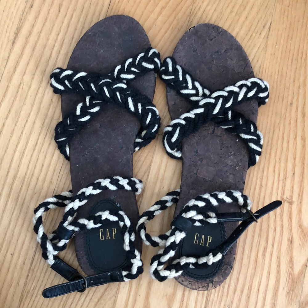 Gap ankle strap Sandal